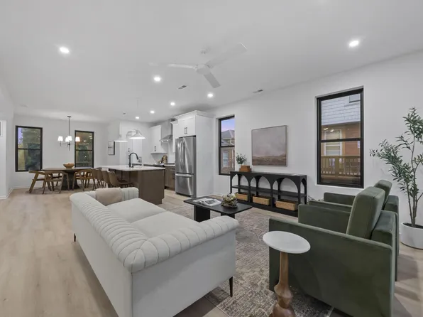 585 E Walnut St, Columbus, OH 43215