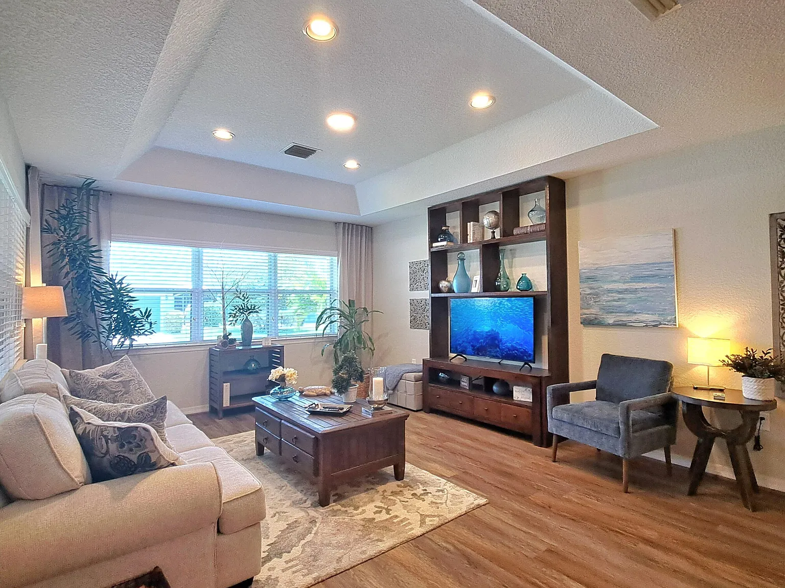 2 bed, 2.0 bath, 1286 sqft, $2,000 — Photo 3