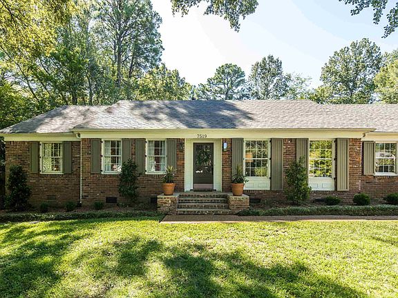 3rd image of 7519 Parker Cir
