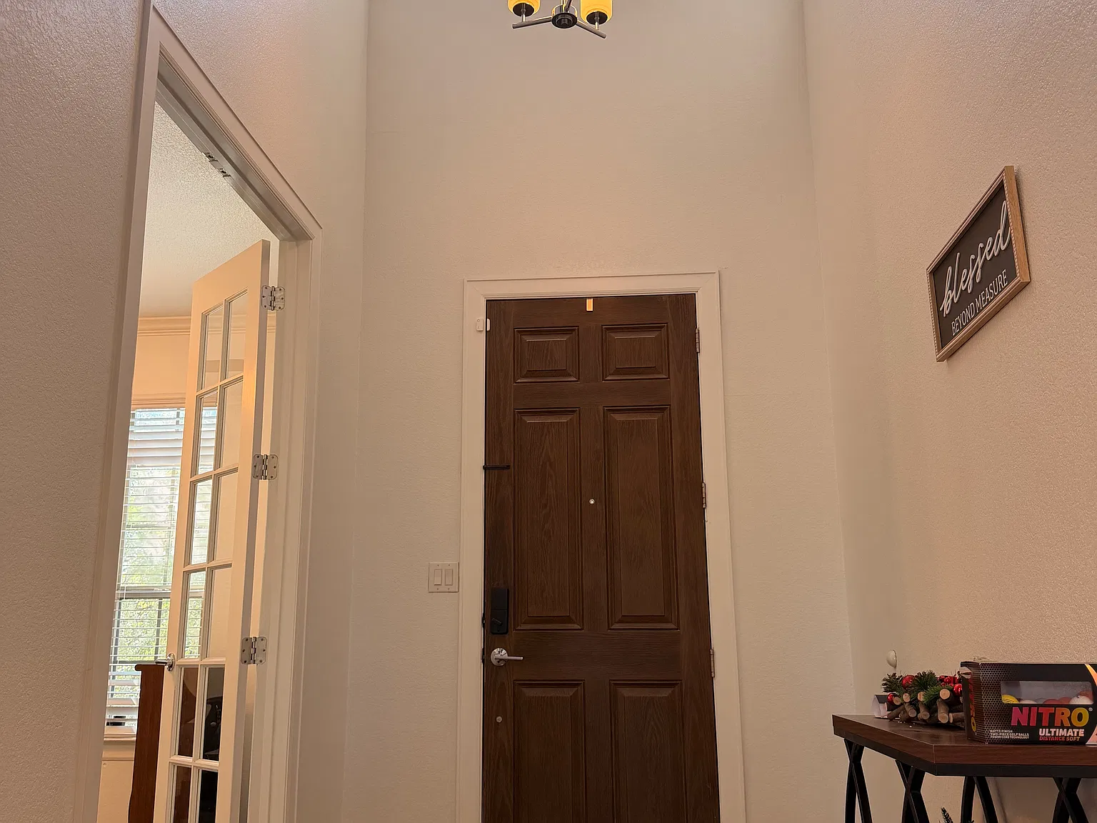 4 bed, 2.5 bath, 2546 sqft, $3,200 — Photo 3