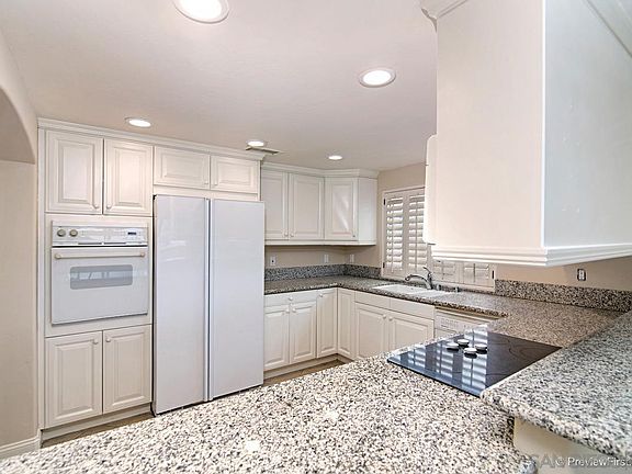5th image of 7635 Eads Ave Unit 306
