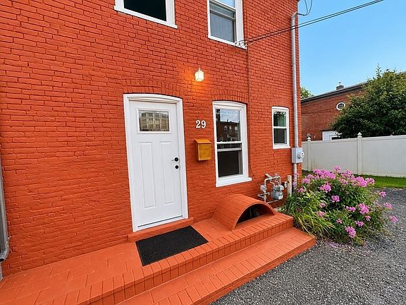 3rd image of 29 River St