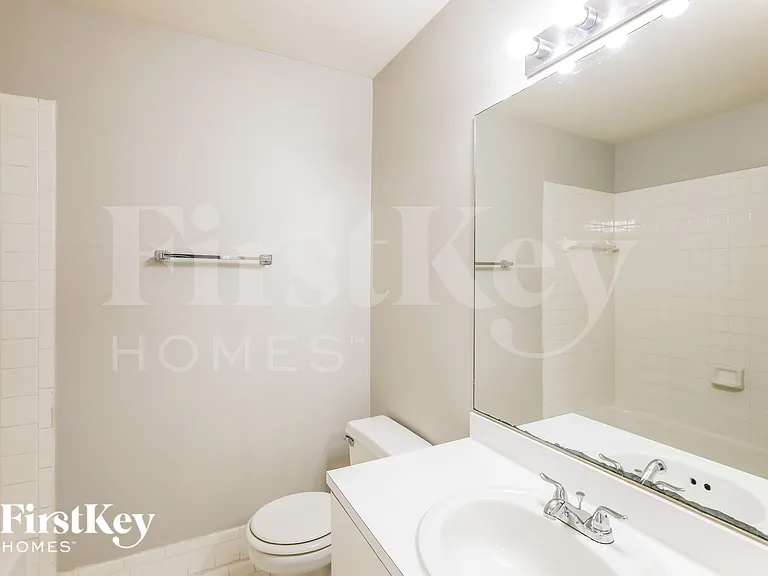 13921 SW 173rd Ter — Photo 17