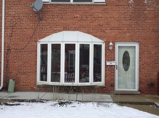 8842 Dee Rd UNIT C, Des Plaines, IL 60016