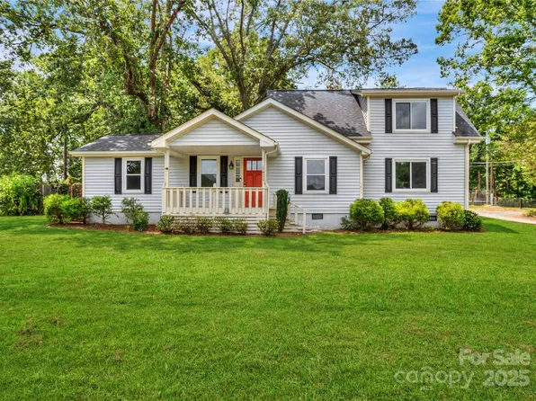 1611 Old Hickory Grove Rd, Mount Holly, NC 28120