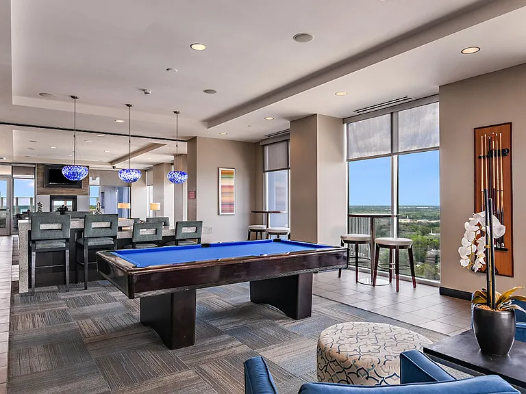 Skyhouse Orlando — Photo 13