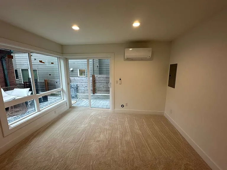 4318 SW Holly St — Photo 13
