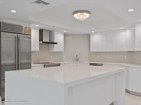 5th image of 2100 S Ocean Blvd APT 103S