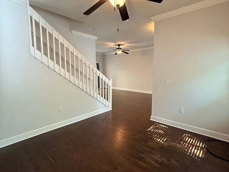 5156 NW 21st Dr — Photo 10