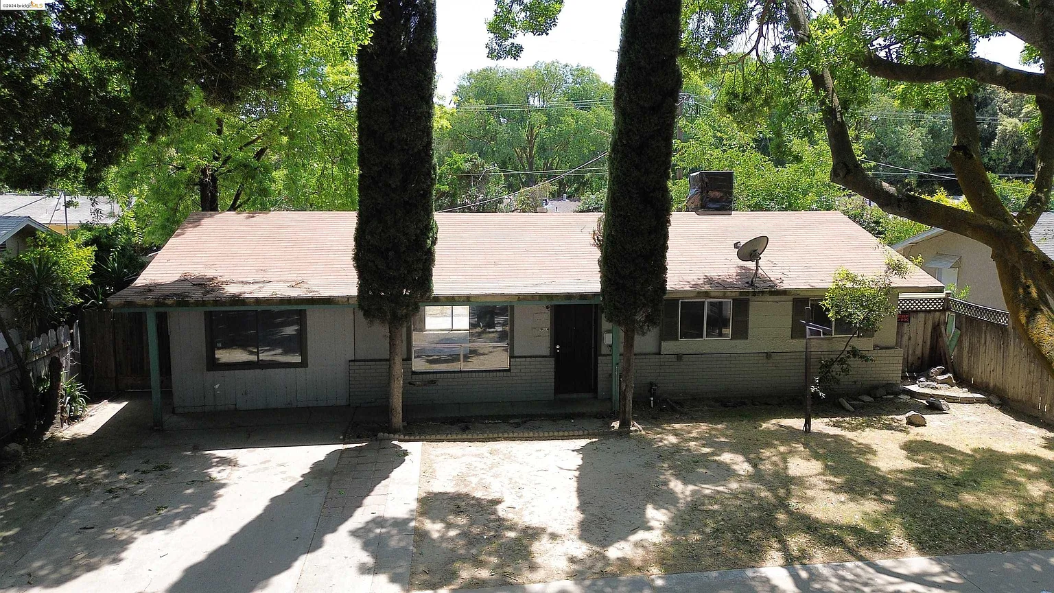 1530 Pelton Ave photo 1