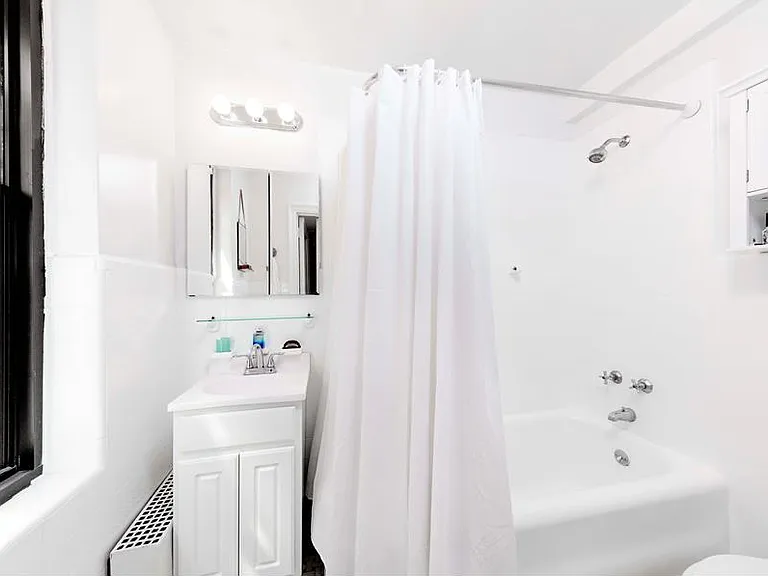 7 Park Ave #2C — Photo 5