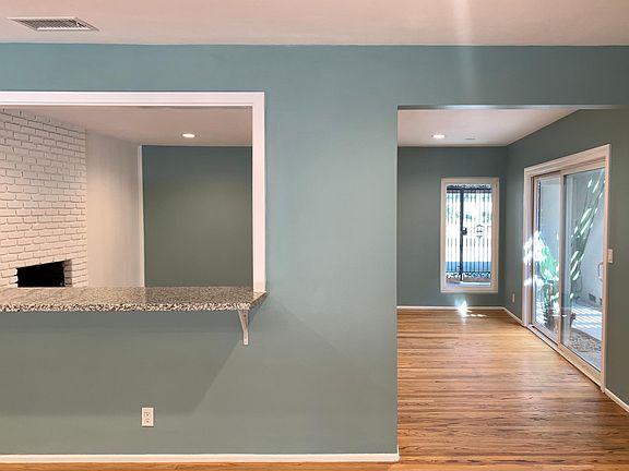 4th image of 2842 S Whispering Lakes Ln