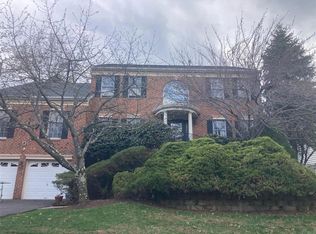 27 Sentinel Dr, Basking Ridge, NJ 07920
