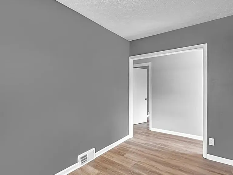 204 Grove Ave — Photo 15