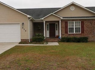 217 Cypress Bay Dr, Jacksonville, NC 28546