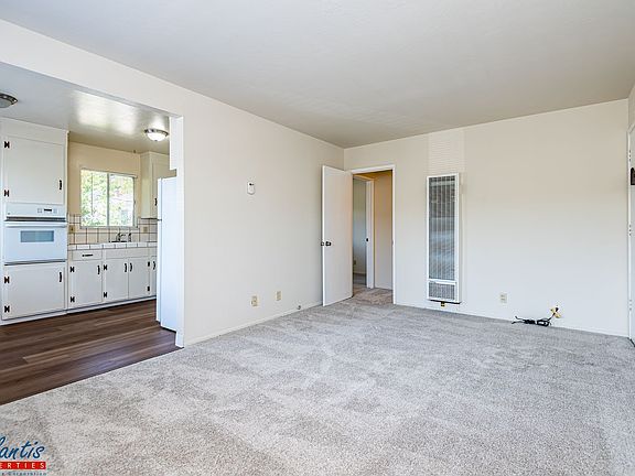 3rd image of 782 Opal Dr APT 2