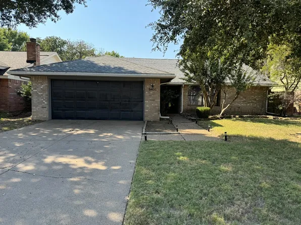 5406 Cold Springs Dr, Arlington, TX 76017