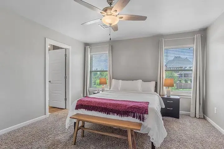 13517 Vinita Dr — Photo 11