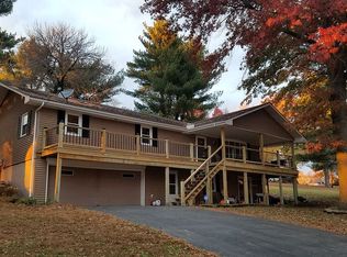 21 Canary Dr, Agency, MO 64401