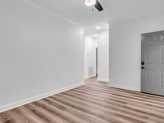 5th image of 51 S Penny Ln #2C