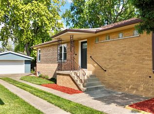 10012 S 52nd Ave, Oak Lawn, IL