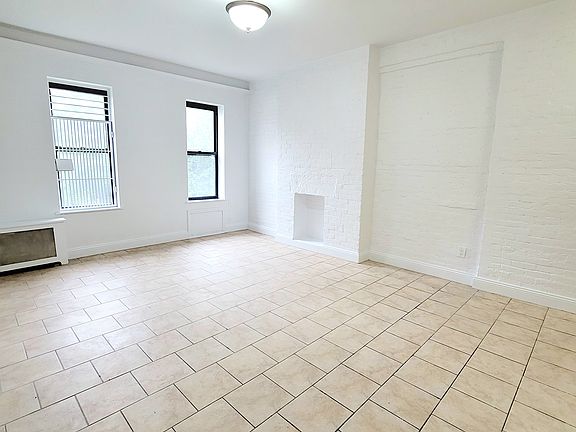 5th image of 455 W 50th St APT 9