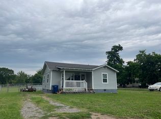 502 SW 4th St, Muldrow, OK 74948