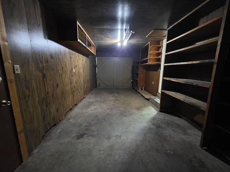 Bowen/Phelps Duplex — Photo 22