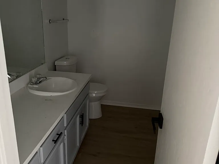 1000 Waco Rd #205 — Photo 9