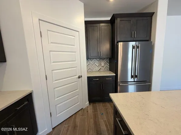 11923 N Shore Cliff Dr, Oro Valley, AZ 85737