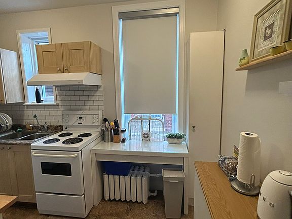 5th image of 253 Daly Ave #9