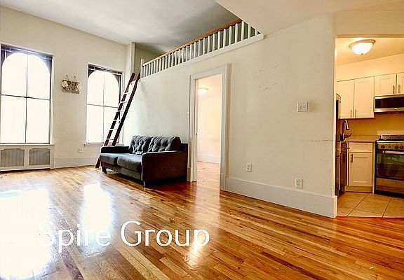2nd image of 156 W 77th St APT 1A