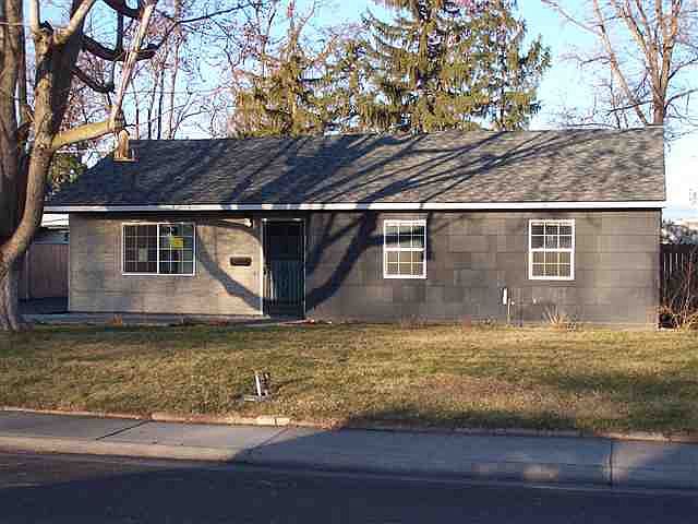 1st image of 1011 Elm Ave