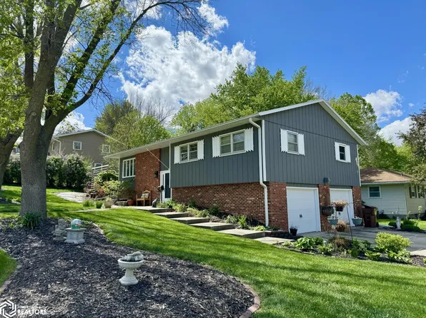 104 Hillcrest Dr, Carroll, IA 51401