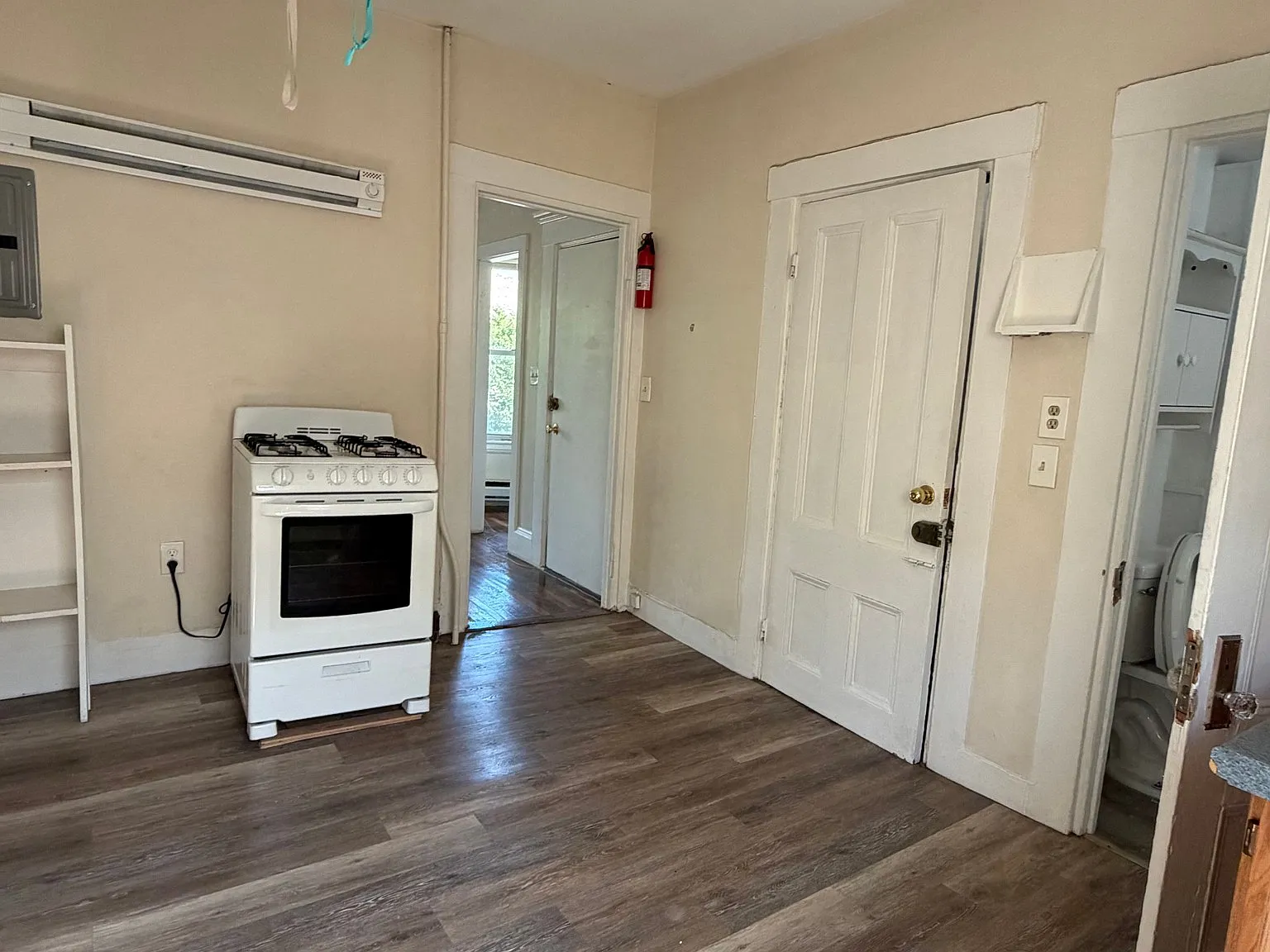 1 bed, 1.0 bath, $2,250 — Photo 4