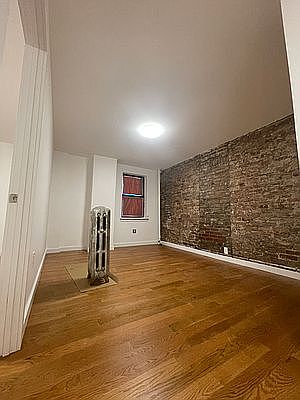 4th image of 357 Greene Ave #1A