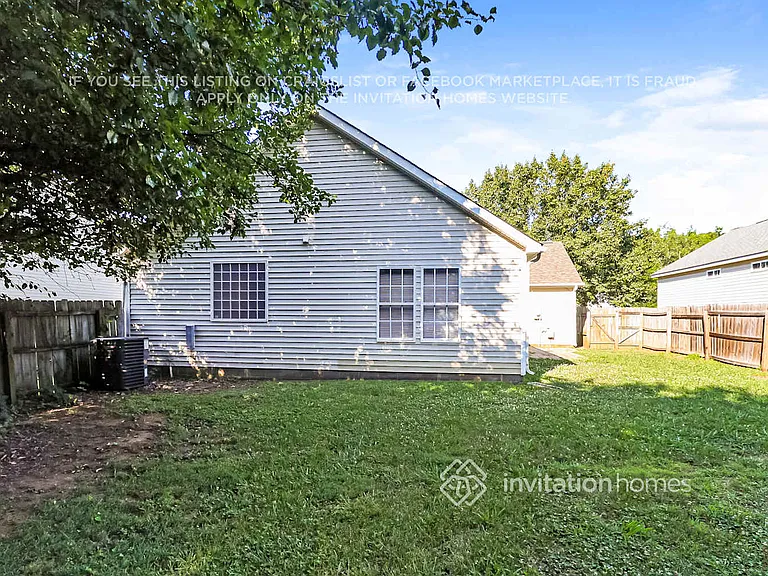 8731 Purple Thistle Ln — Photo 16