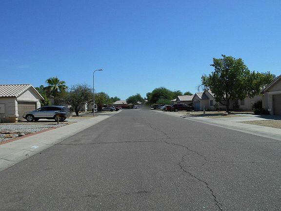 5th image of 8451 W Meadowbrook Ave