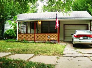 1015 S Waverly Rd, Wichita, KS 67218