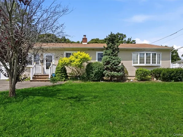 74 Tree Road, Centereach, NY 11720