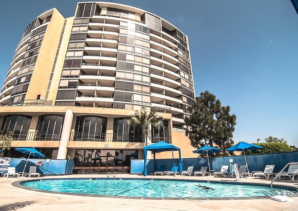 1st image of 4316 Marina City Dr