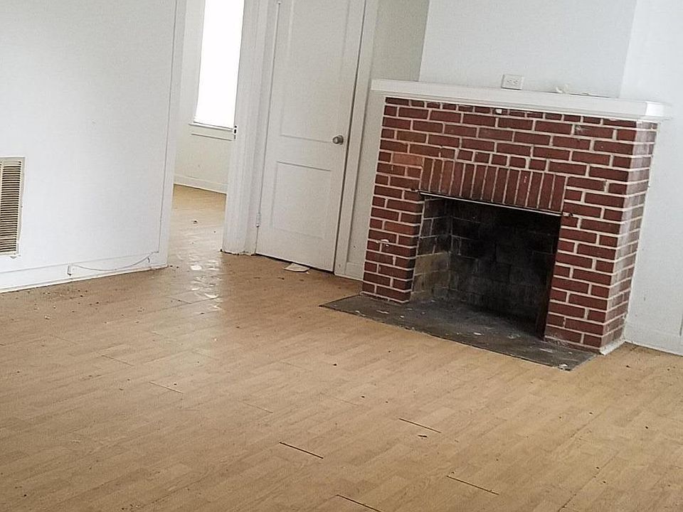 2nd image of 2854 Wickwire St