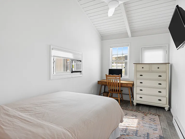 1 Shadbush Rd — Photo 12