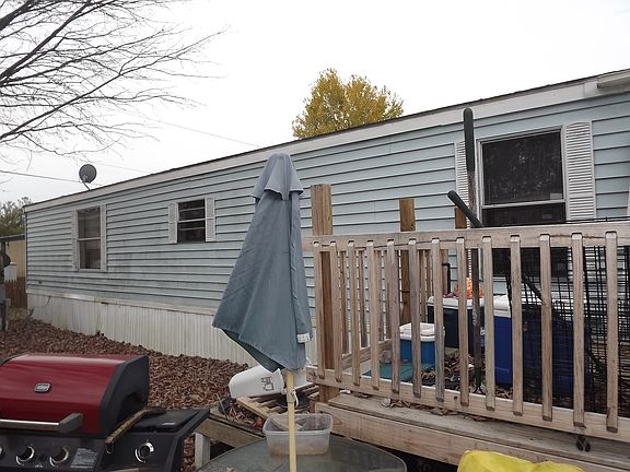 3rd image of 23 Avenue M