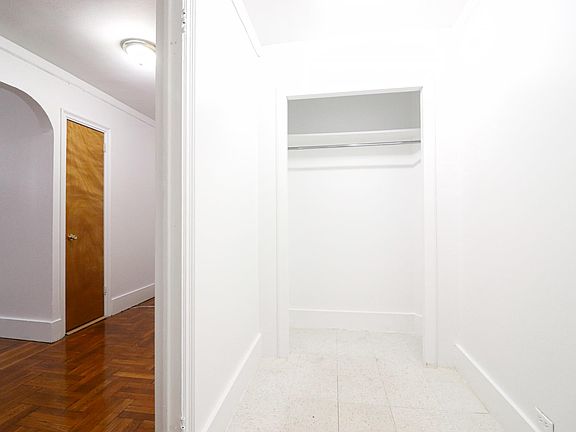 5th image of 4753 Richardson Ave #4