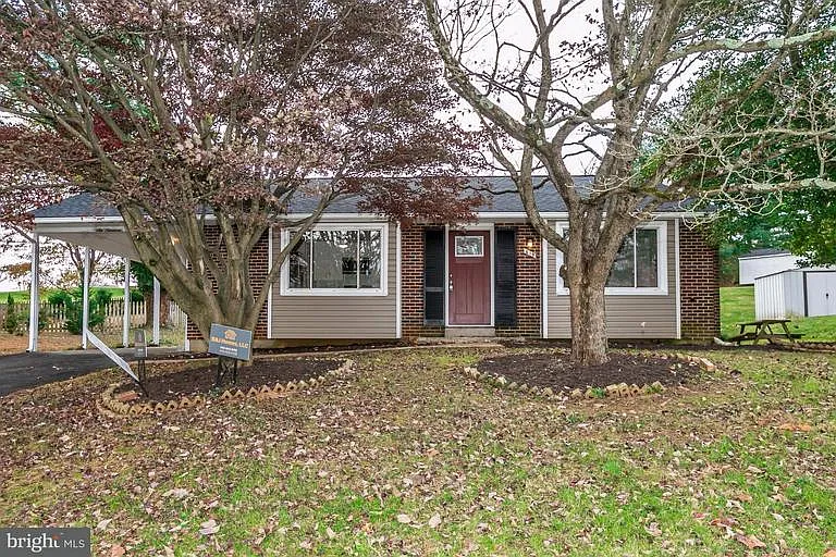 619 Lee Way photo 1