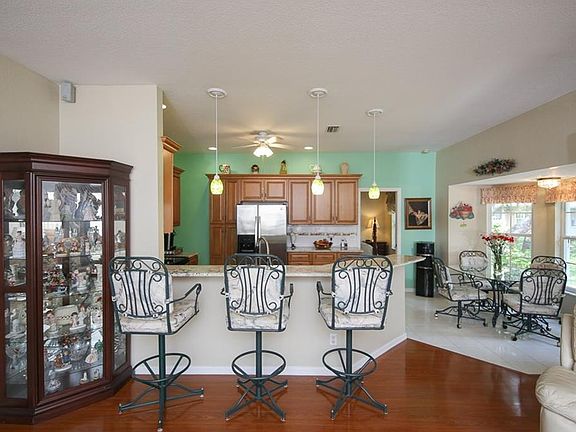5th image of 1236 Green Oak Trl