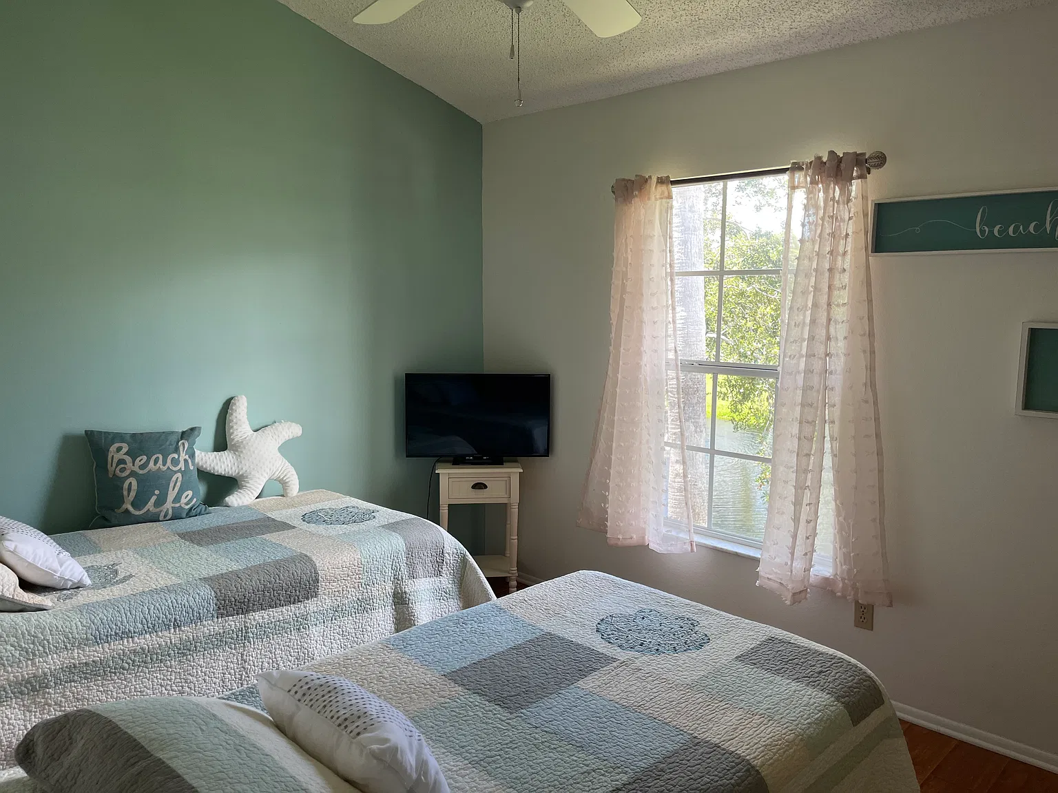 2 bed, 1030 sqft, $3,500 — Photo 2