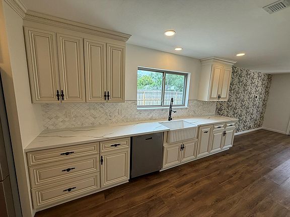 5th image of 2742 Triway Ln