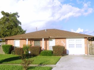 333 Melbrook Dr, Gretna, LA 70056